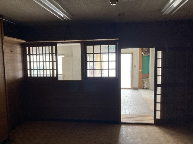 大阪市東淀川区大隅２丁目の店舗事務所の内装