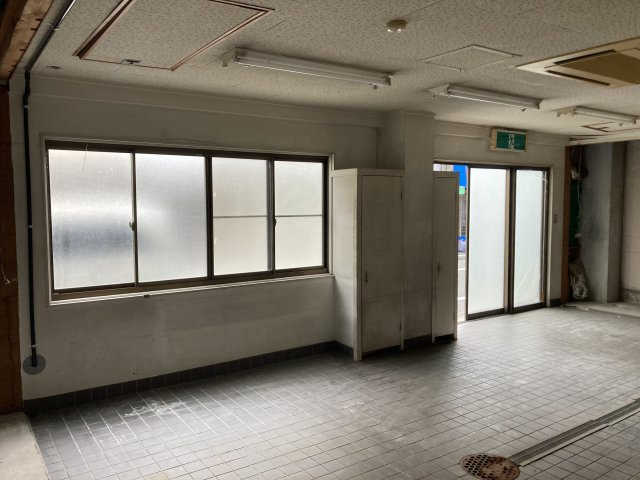 大阪市東淀川区大隅２丁目の店舗事務所の内装