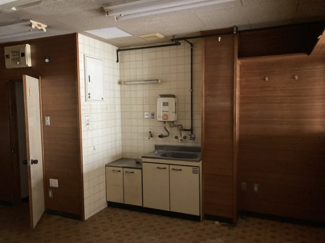 大阪市東淀川区大隅２丁目の店舗事務所の内装