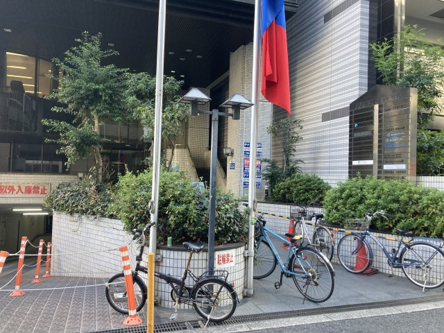 博労町エステートビルの外観