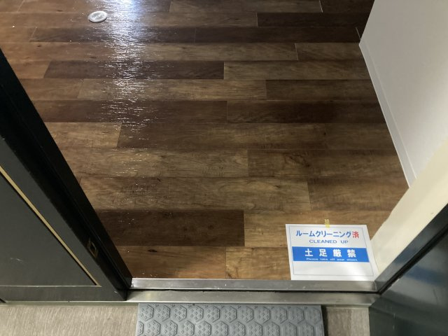 博労町エステートビルの内装