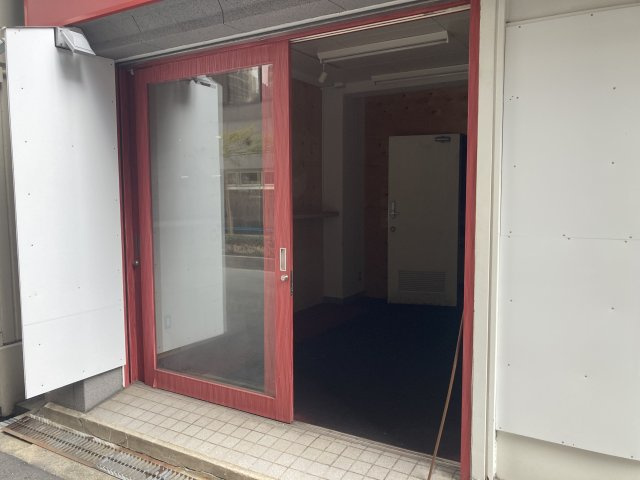 北浜　店舗ビルの内装