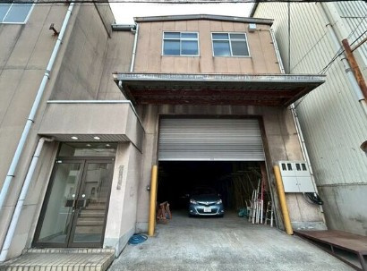 大阪市西区境川２丁目の倉庫の外観