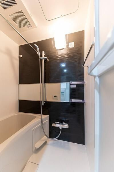 ＣＯＣＯＣＵＢＥ北千住の浴室|※同物件別部屋参考写真