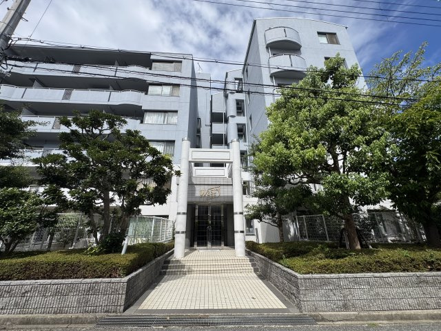 朝日プラザウエスティ神戸の外観