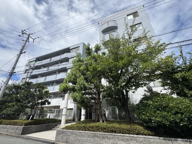 朝日プラザウエスティ神戸の外観