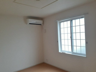 【寝室】 | サンレミＡ | 使い勝手のいい寝室です
