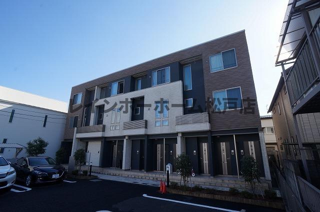 松戸市樋野口のアパートの外観
