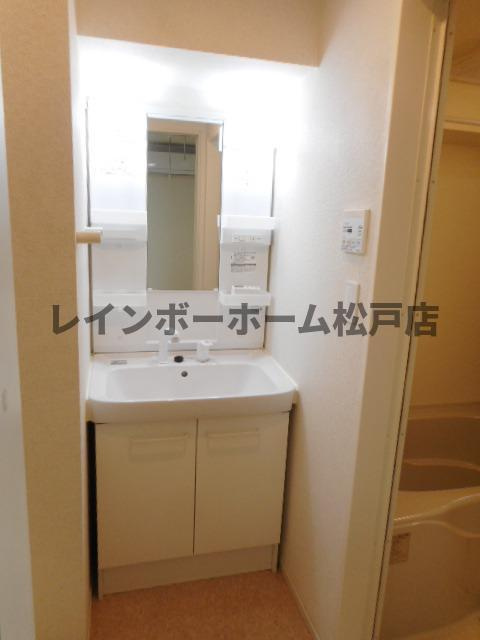 松戸市樋野口のアパートの洗面所