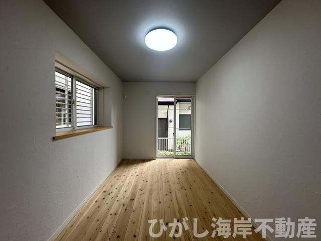 茅ケ崎市東海岸南３丁目　中古戸建の洋室|新規リフォーム完了！　6帖　洋室