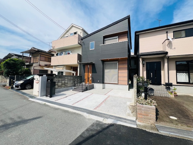 加古川市加古川町寺家新築戸建の外観|お気軽にお問合せ下さい♪
住宅ローンのご相談も大歓迎です♪