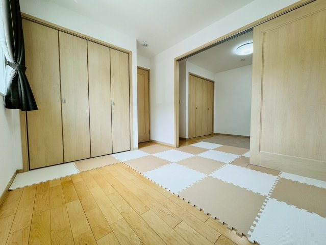 一条工務店施工　中古住宅の洋室
