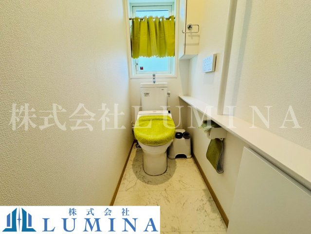 一条工務店施工　中古住宅のトイレ