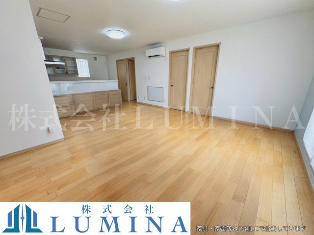一条工務店施工　中古住宅の居間・リビング