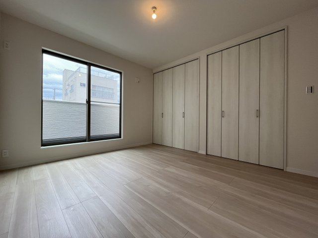 神戸市須磨区行平町１丁目の洋室|常にすっきりとした美しい空間を保つことができます。