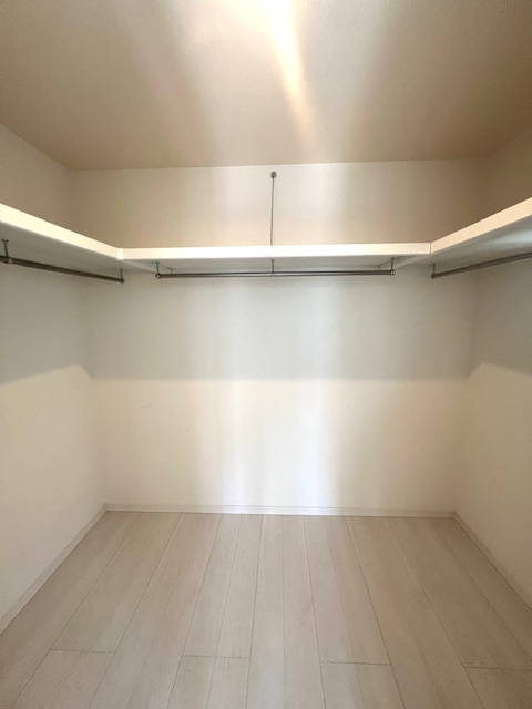 神戸市垂水区舞多聞西8丁目中古戸建の収納|大容量クローゼット
