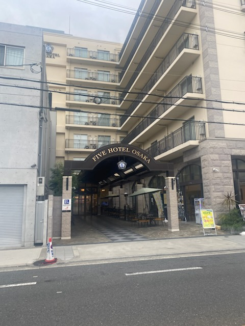 FIVEHOTELOSAKA1階（敷地内）