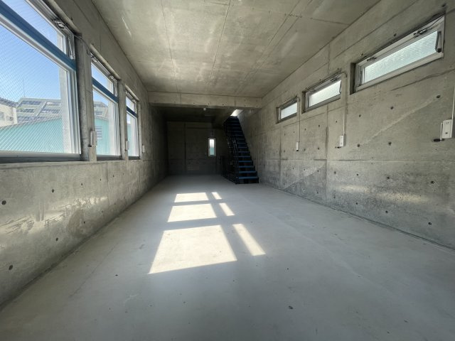 大阪市淀川区三国本町２丁目の店舗事務所のロビー