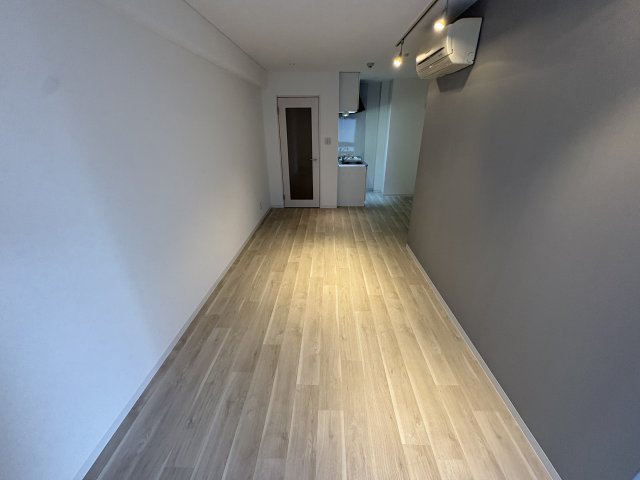 大阪市淀川区西中島６丁目の店舗事務所の居間・リビング