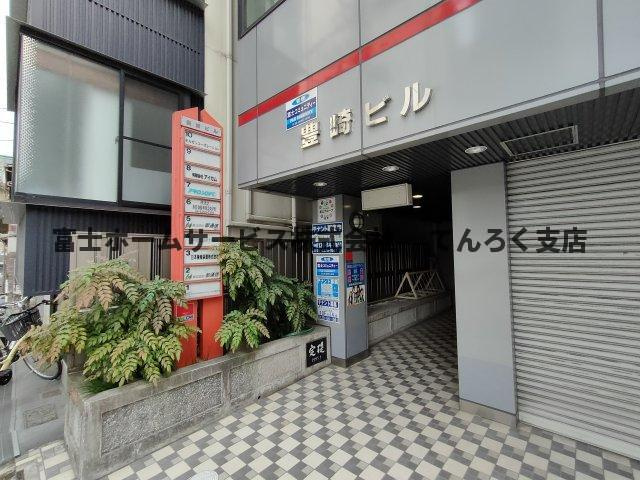 豊崎ビルのエントランス