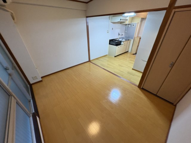メゾン扇町の居間・リビング