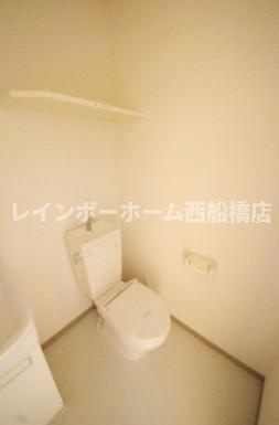 浦安市北栄３丁目のアパートのトイレ