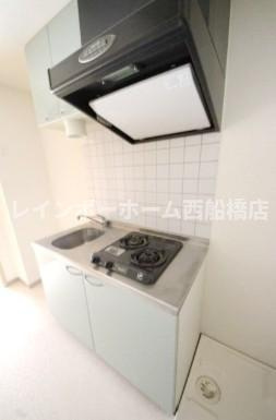 浦安市北栄３丁目のアパートのキッチン