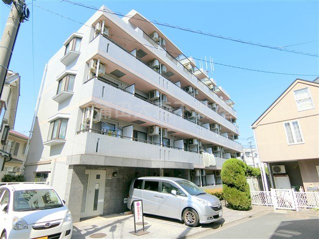 ステーションプラザ多摩川の外観|1991年3月築　RC鉄筋コンクリート造地上5階建て総戸数41戸の人気分譲賃貸
東京都大田区多摩川1丁目　東急多摩川線矢口渡駅徒歩1分