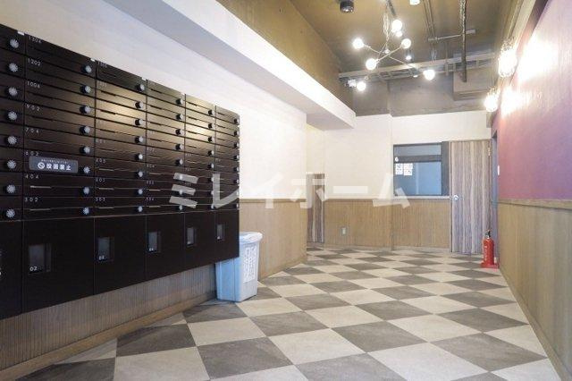 クレセントコート大森のロビー