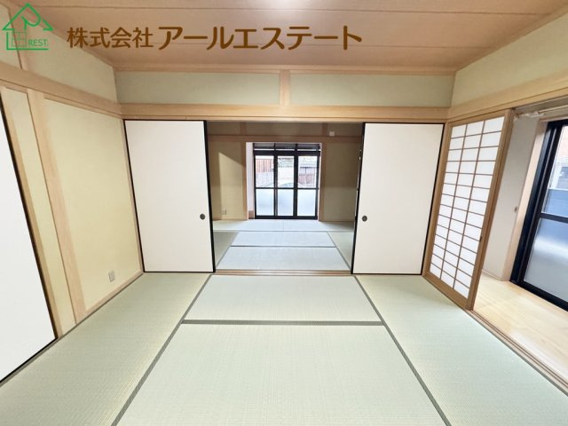姫路市飾磨区妻鹿　　山陽電鉄「妻鹿駅」徒歩10分の寝室