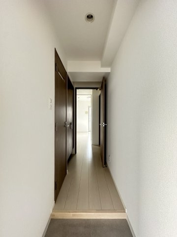サニークレスト渡辺通の玄関