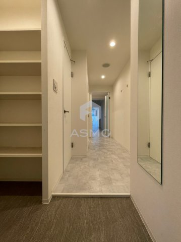 【玄関】 | AMBITIOUS鎗屋町 | 同マンション別部屋　参考写真