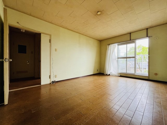 名谷27団地１０号棟3階の洋室|各部屋通風、採光共に良好です♪