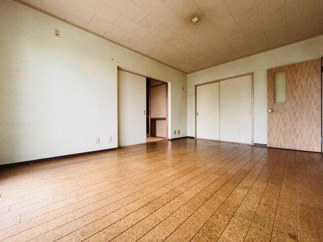 名谷27団地１０号棟3階の洋室|収納スペースのある洋室♪
お部屋を有効活用できます♪