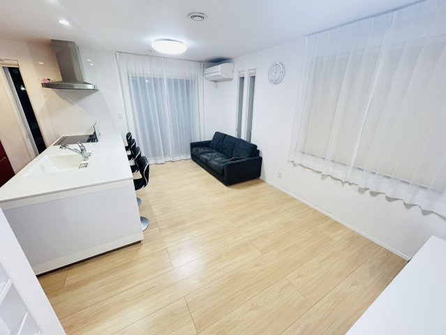 長田区西山町４丁目　中古戸建の居間・リビング|ゆったり過ごせるリビングです