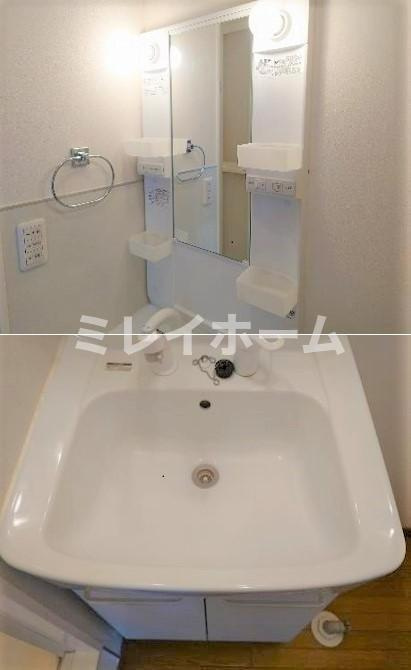 S・ソレイユの洗面所|同建物内、別のお部屋の参考写真になります。