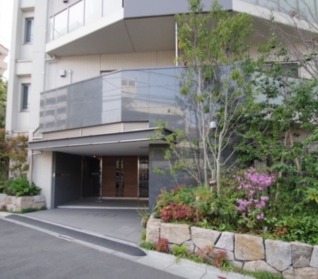【エントランス】 | グランドメゾン新宿弁天町