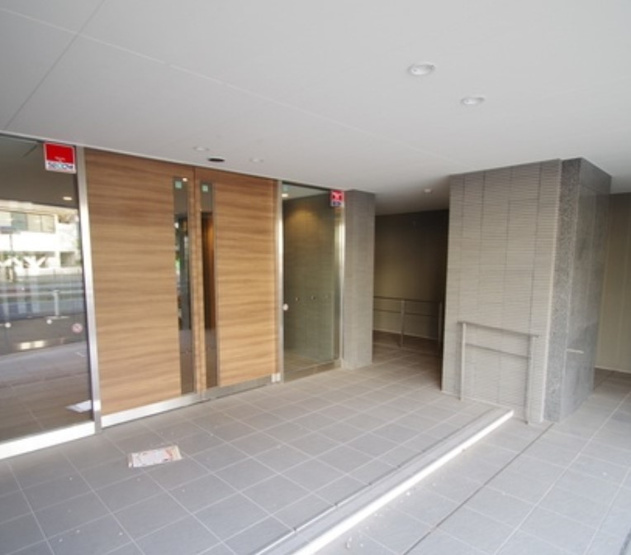 【エントランス】 | グランドメゾン新宿弁天町