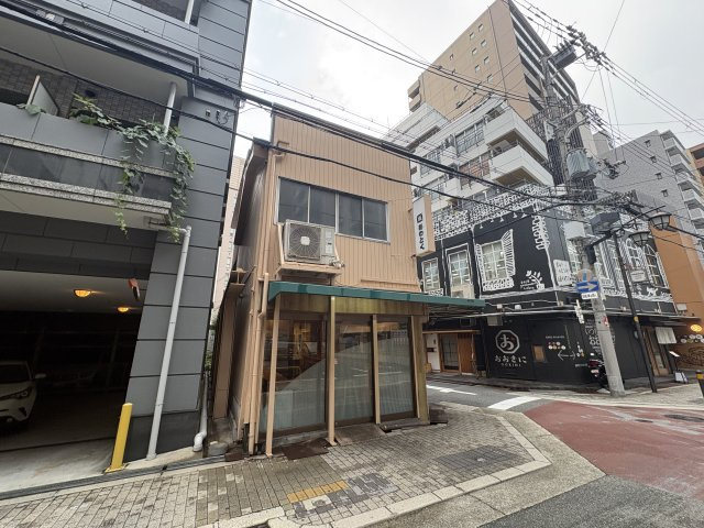 Land北新地の外観