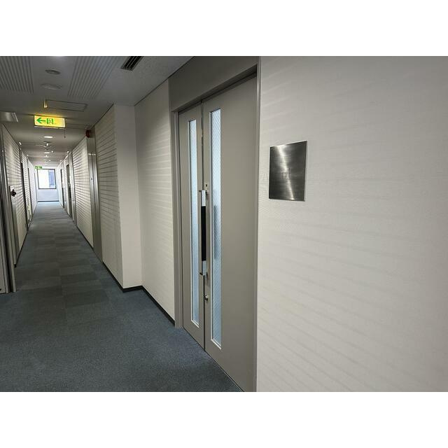 カーニープレイス本町のロビー