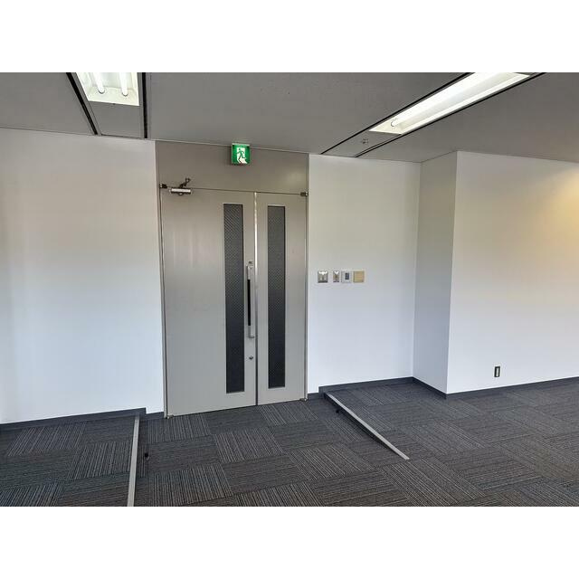 カーニープレイス本町の洋室