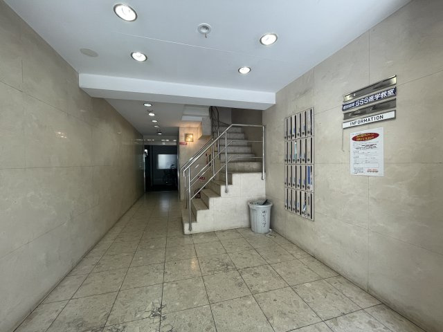 ラシーヌ三明町のロビー