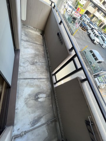 吹田市江坂町１丁目の店舗事務所のバルコニー