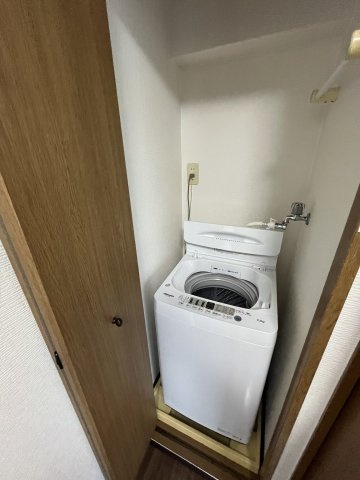吹田市江坂町１丁目の店舗事務所の設備|洗濯機