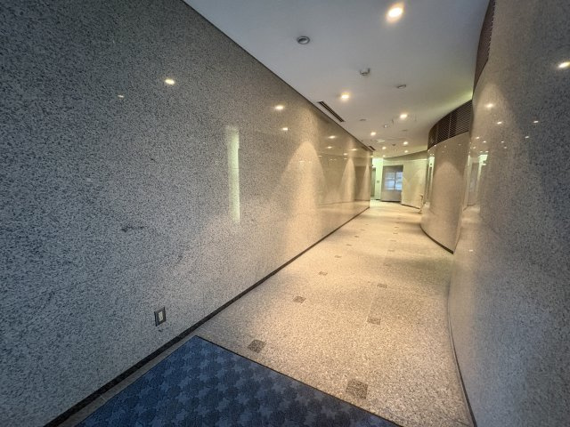 KCI平野町ビルのロビー