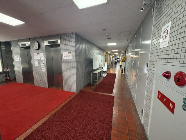 ダイヤパレスビル本町のロビー