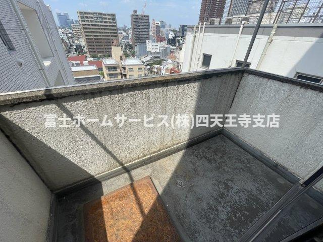 玉造ロイヤル和光ビルのバルコニー