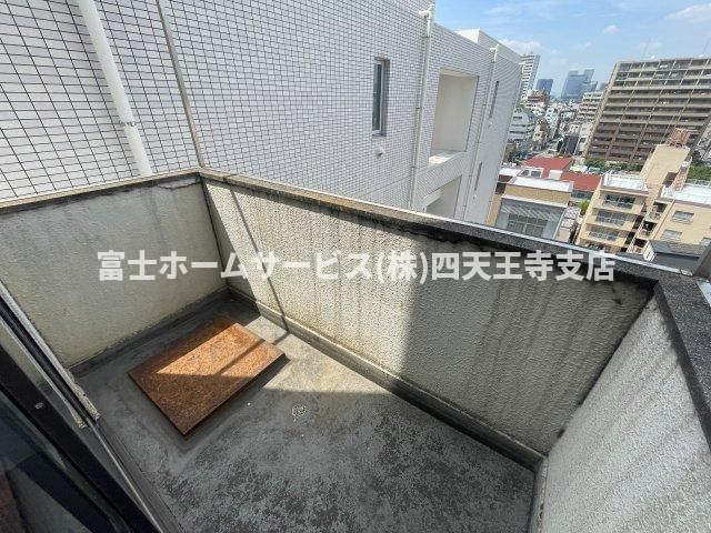 玉造ロイヤル和光ビルのバルコニー