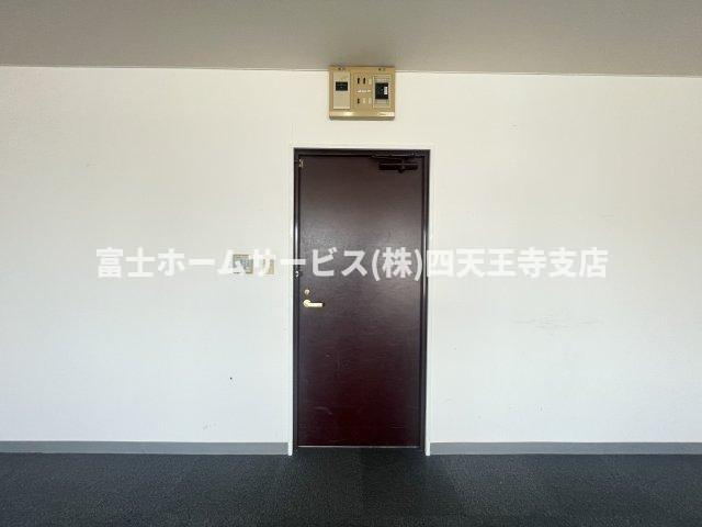 玉造ロイヤル和光ビルの内装