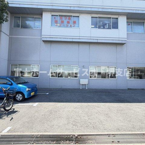 宮本ビルの駐車場